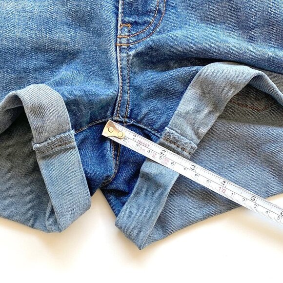 Forever 21 Womens Up Lyfter Denim Shorts 26 Cuffed Medium Wash Slimming Lifting - Picture 11 of 11